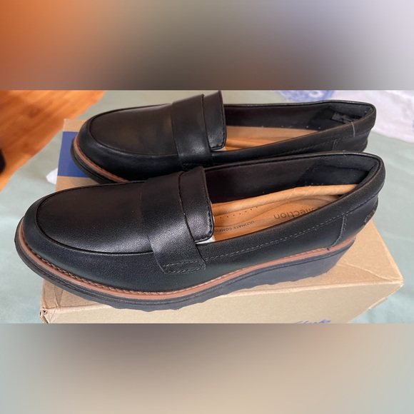 WOMEN'S COLLECTIONS BY CLARKS SHARON GRACIE LOAFER - SIZE 5.5 M - BLACK - Picture 4 of 7